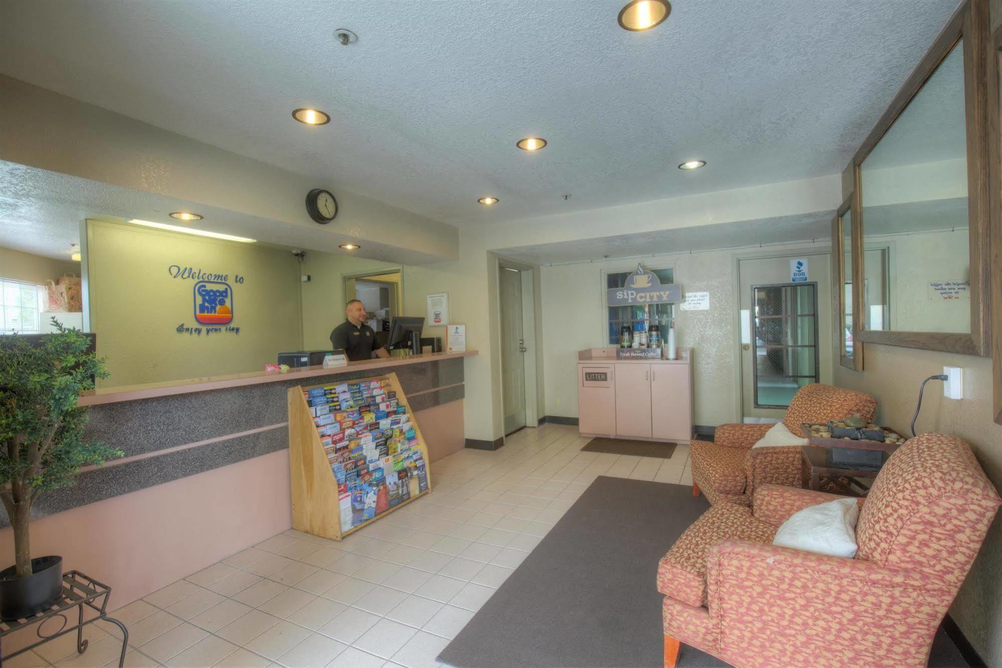 Good Nite Inn Fremont Extérieur photo